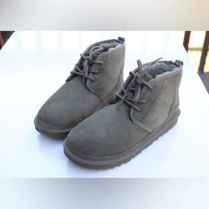 NWOT UGG Neumel boots